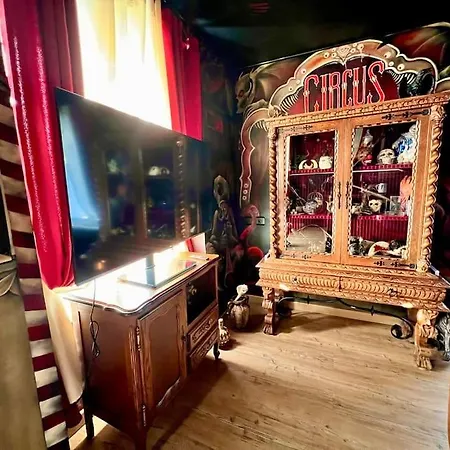 Le Cirque Ensorcele - Le Maudit & Cosy Апартаменты Бельфор